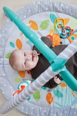 Discount Aktivitetsstativ m. 4 stykker legetøj - Skovtema Aktivitetstæpper