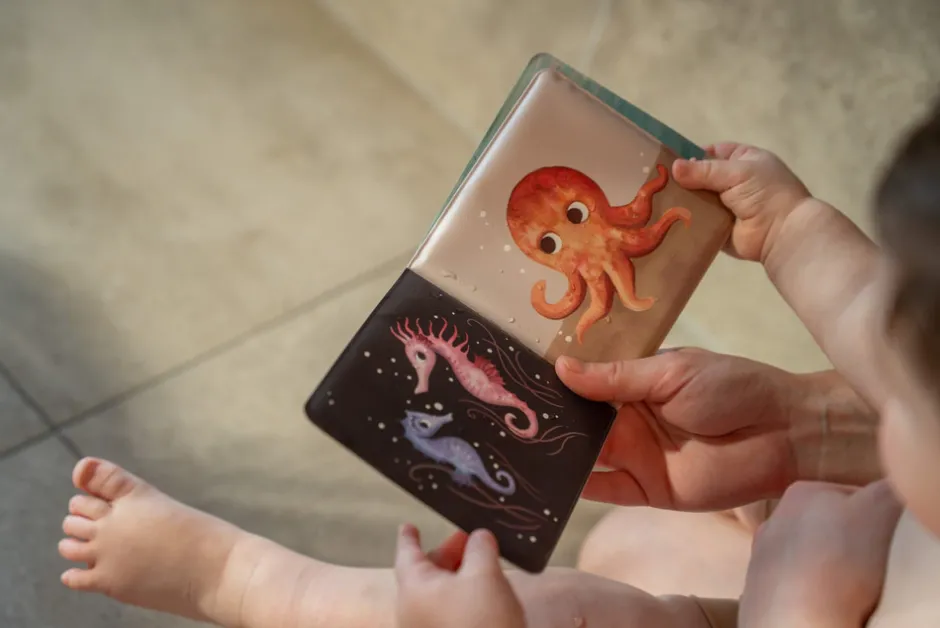 Badebog Badelegetøj