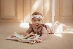 Hot Blød Aktivitetsbog Fairy Garden Røre- & Følebøger