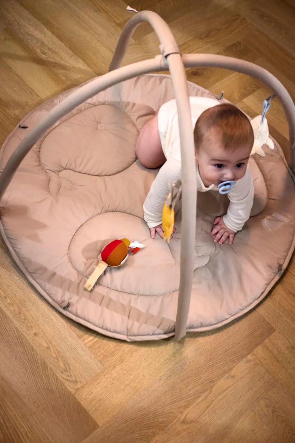 Outlet Fjord aktivitetstæppe inkl. 3 aktivitslegetøj Aktivitetstæpper