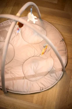 Outlet Fjord aktivitetstæppe inkl. 3 aktivitslegetøj Aktivitetstæpper