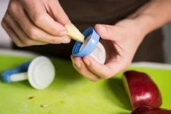 Sale FLAVORILLO 2 i 1 frugtsut og bidering - grøn Foodfeeder Og Frugtsut