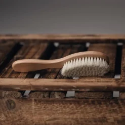 Hot Hårbørste med naturlig bløde gedehår og lotustræ Plejeartikler Til Baby