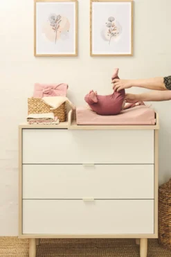 Sale Karl starterpakke - seng, puslekommode og madras Børn Pakkeløsninger|Pusleborde