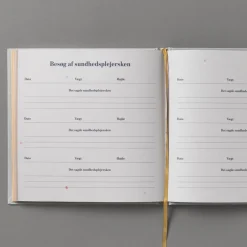 Outlet Mine første år - blå Barnets Bog