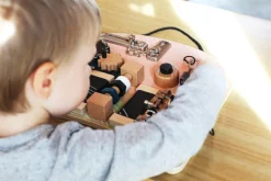 Clearance Motorik og aktivitetsbræt med låse og rotation Aktivitetslegetøj