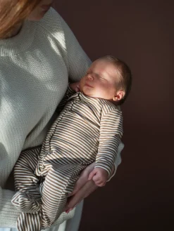 Nyfødt Dragt - Almond/Offwhite Heldragter M. Fod