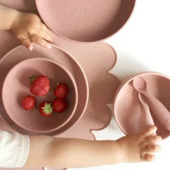 Clearance 2-pak Silikonetallerkener Blomst - rose mix Service