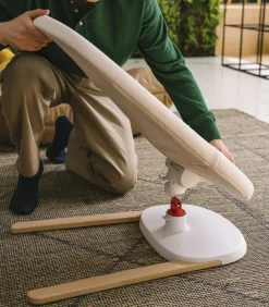 New Stokke Yoga Skråstol, Lys sand Børn Skråstole