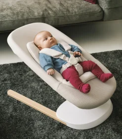 New Stokke Yoga Skråstol, Lys sand Børn Skråstole