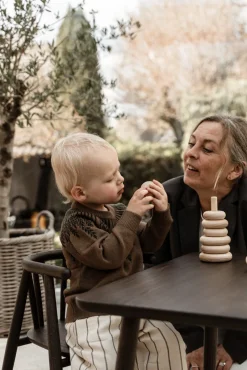 Clearance Storm Børnestol - røget eg Børn Børneborde & Stole