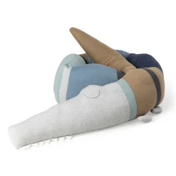 Outlet Strikket pude, Sleepy Croc, dusty blue mix Børn Pyntepuder